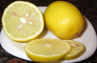 Лимон. Калорийность, польза и вред