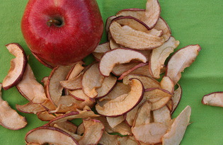 Яблоки сушеные. Калорийность, польза и вред