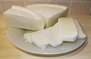 Сыр сулугуни. Калорийность, польза и вред