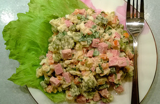 Классический салат "Оливье"