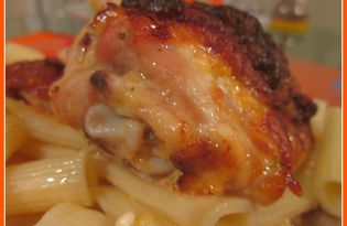 Куриные бедра, фаршированные сыром и помидорами (рецепт с пошаговым фото)