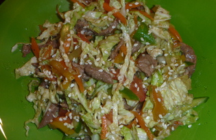 Салат из пекинской капусты с говядиной (пошаговый фото рецепт)