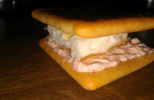 Оригинальный бутерброд с маслом лосося (пошаговый фото рецепт)