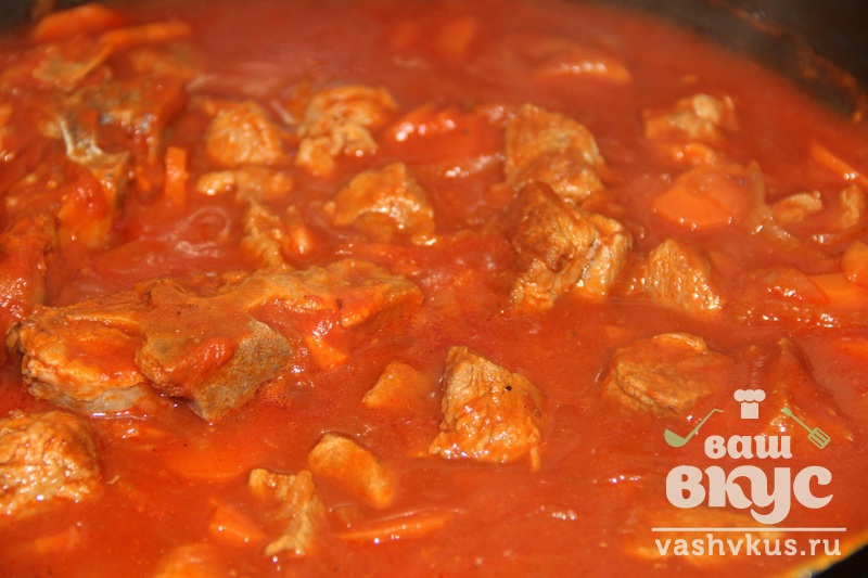 Вкусный Рецепт: Тушёная свинина в томатном соусе
