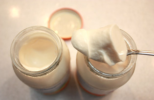 Йогурт на "Актимель" в мультиварке Redmond M-4502 (рецепт с пошаговыми фото)