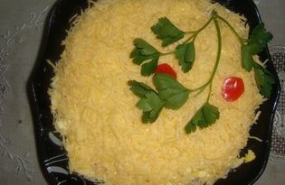 Салат с копченой грудинкой (пошаговый фото рецепт)