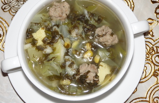 Зеленый суп с фрикадельками, кукурузой и омлетом в мультиварке (пошаговый фото рецепт)