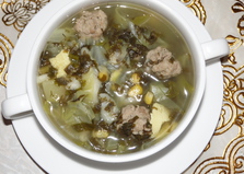 Зеленый суп с фрикадельками, кукурузой и омлетом в мультиварке (пошаговый фото рецепт)