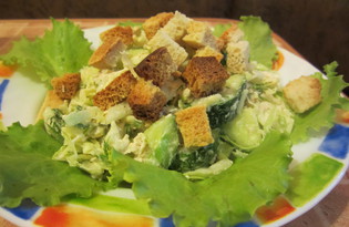 Капустный салат с курицей и сухариками (пошаговый фото рецепт)