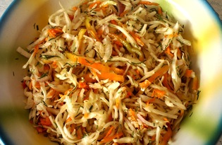 Салат с капустой, морковью и перцем (пошаговый фото рецепт)