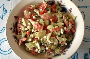 Салат из огурцов, помидоров и яиц (пошаговый фото рецепт)