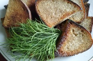 Гренки с чесноком из ржаного хлеба (пошаговый фото рецепт)
