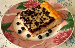 Наливной пирог с ягодами (пошаговый фото рецепт)