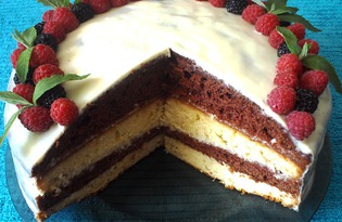 Бисквитный торт со сметанным кремом "Полосатое лакомство" (пошаговый фото рецепт)