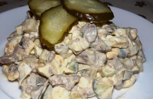 Салат из куриной печени, яиц и маринованных огурцов (пошаговый фото рецепт)