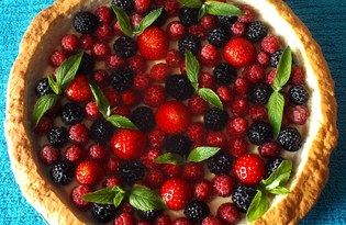 Песочный пирог с кремом и ягодами в желе (пошаговый фото рецепт)