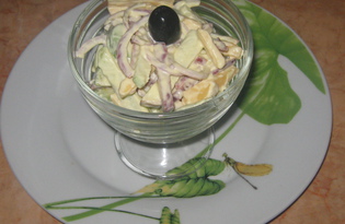 Салат с яблоком, сыром и колбасой (пошаговый фото рецепт)
