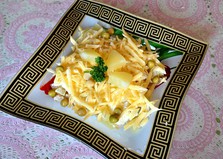 Слоеный салат с сыром и ананасами (пошаговый фото рецепт)
