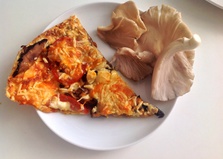 Пицца "Два гриба, три сыра" на слоеном тесте (пошаговый фото рецепт)