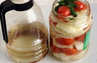 Салат из кабачков и помидоров с уксусом на зиму (пошаговый фото рецепт)