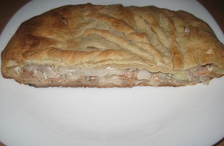 Пирог из слоеного теста с горбушей и маринованным луком (пошаговый фото рецепт)