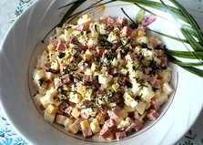 Салат "Сытный" с копченой колбасой и яблоком (пошаговый фото рецепт)