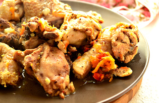 Куриные кусочки с овощами на сковороде (пошаговый фото рецепт)