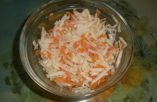 Салат с морковью и корнем сельдерея (пошаговый фото рецепт)