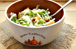 Салат с сельдереем, капустой и яблоком (пошаговый фото рецепт)