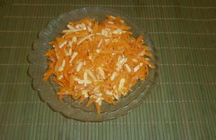 Салат с морковью и плавленным сырком (пошаговый фото рецепт)