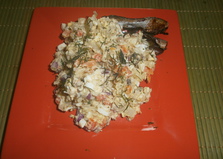 Салат с консервированной салакой, морковью и синим луком «Красивейшее чудо» (пошаговый фото рецепт)