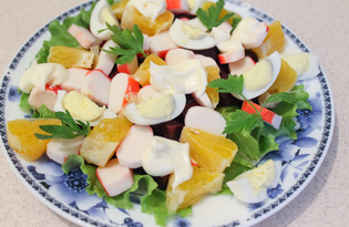 Салат со свеклой, крабовыми палочками и апельсинами (пошаговый фото рецепт)
