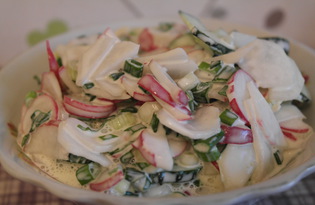 Весенний салат с редисом и огурцом (пошаговый фото рецепт)