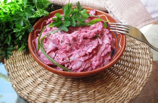 Свекольный салат с укропом и острой заправкой (пошаговый фото рецепт)