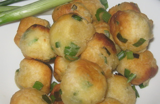 Испанские пончики с зелёным луком (пошаговый фото рецепт)