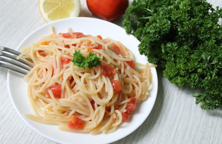 Спагетти с томатами (пошаговый фото рецепт)