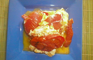 Яичница с красными помидорами (пошаговый фото рецепт)
