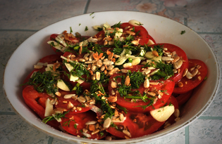 Салат из помидоров с семечками (пошаговый фото рецепт)