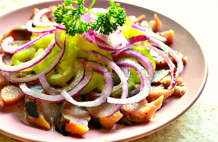 Закуска из сельди, болгарского перца и фиолетового лука (пошаговый фото рецепт)