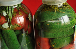Домашний засол ассорти из помидоров и огурцов (пошаговый фото рецепт)