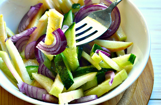 Яблочный салат с овощами (пошаговый фото рецепт)