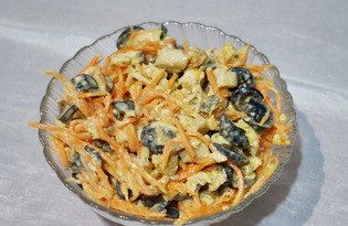 Салат с корейской морковкой и курицей (пошаговый фото рецепт)