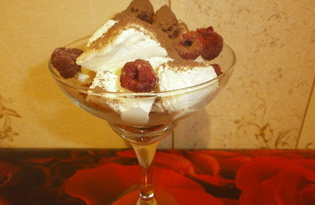 Мороженое с шоколадным порошком и малиной (пошаговый фото рецепт)