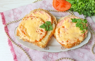 Горячие бутерброды с помидором и колбасой (пошаговый фото рецепт)