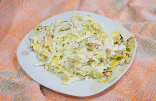 Салат с пекинской капусты, яйцом и сулугуни (пошаговый фото рецепт)