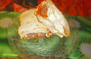 Хот-дог в лаваше с копчеными сосисками (пошаговый фото рецепт)