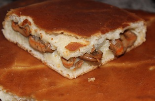 Пирог с маринованными грибами (пошаговый фото рецепт)