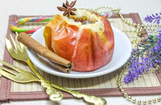 Запеченное яблоко с корицей и изюмом (пошаговый фото рецепт)