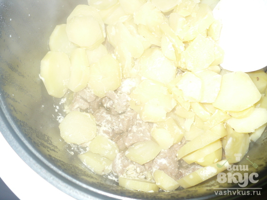 Картофель с мясом под майонезом