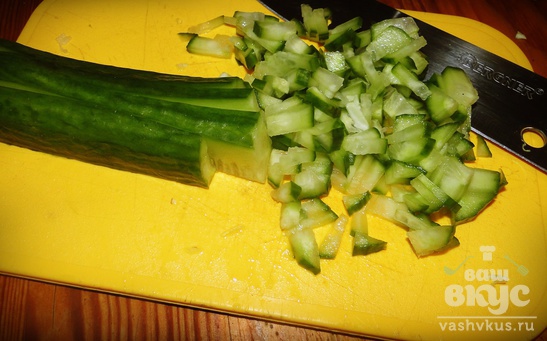 Салат с крабовыми палочками и пекинской капустой